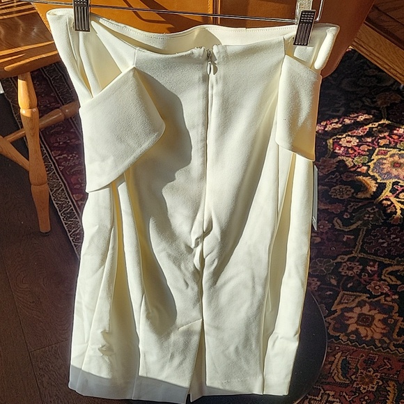 Skirt - Picture 4 of 5